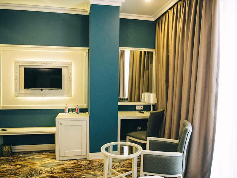 Emerald Suite Hotel Baku Kültér fotó